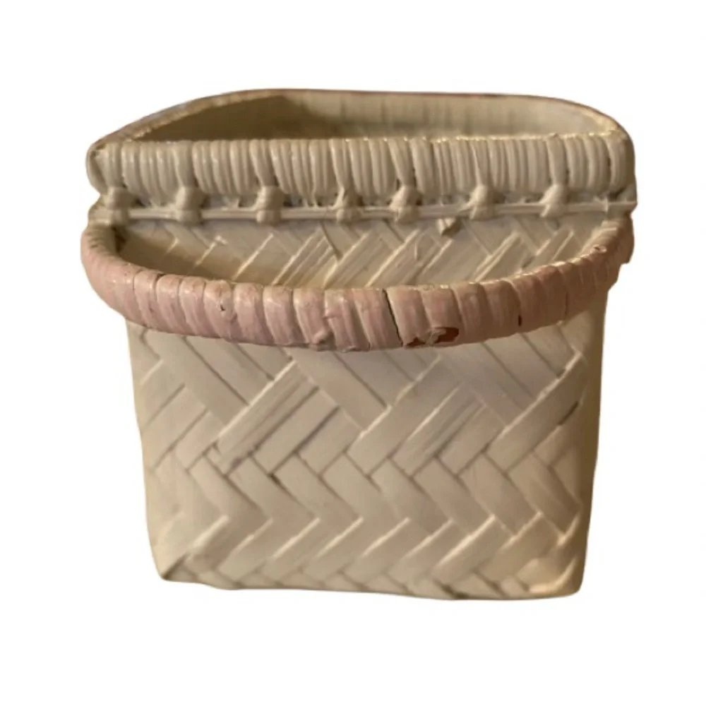 Vintage Set 2 White Wicker Baskets Hand Painted Sturdy Shabby Chic Cottagecore